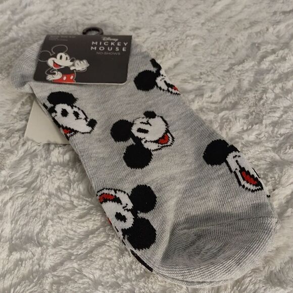Disney Mickey Mouse No Shows Socks - Picture 1 of 5
